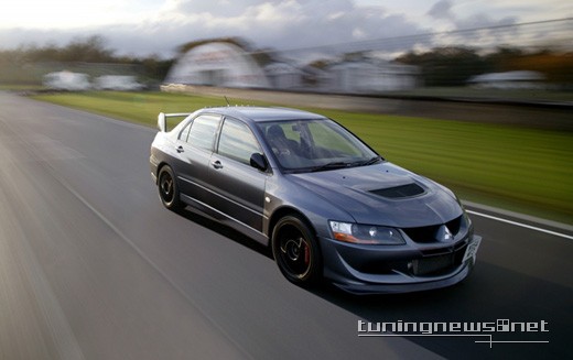 mitsubishi-evo-viii-fq400-02.jpg